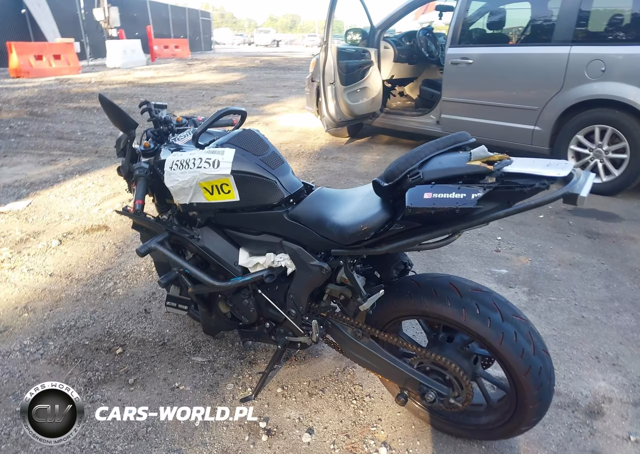 2025 Yamaha Yzfr7 VIN:JYARM38E7SA016542 - 3