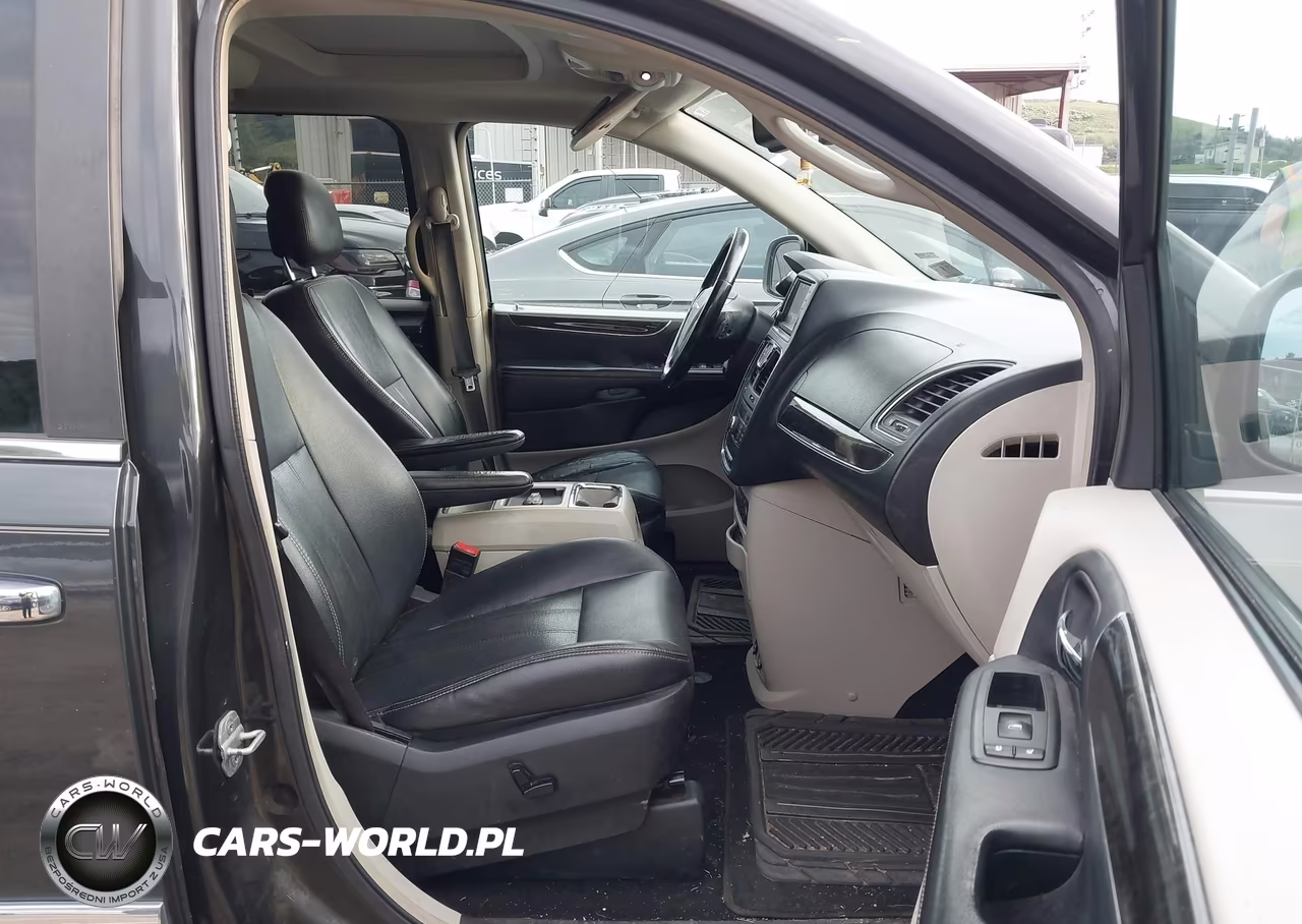 2012 Chrysler Town & Country Touring-L VIN:2C4RC1CGXCR163293 - 5