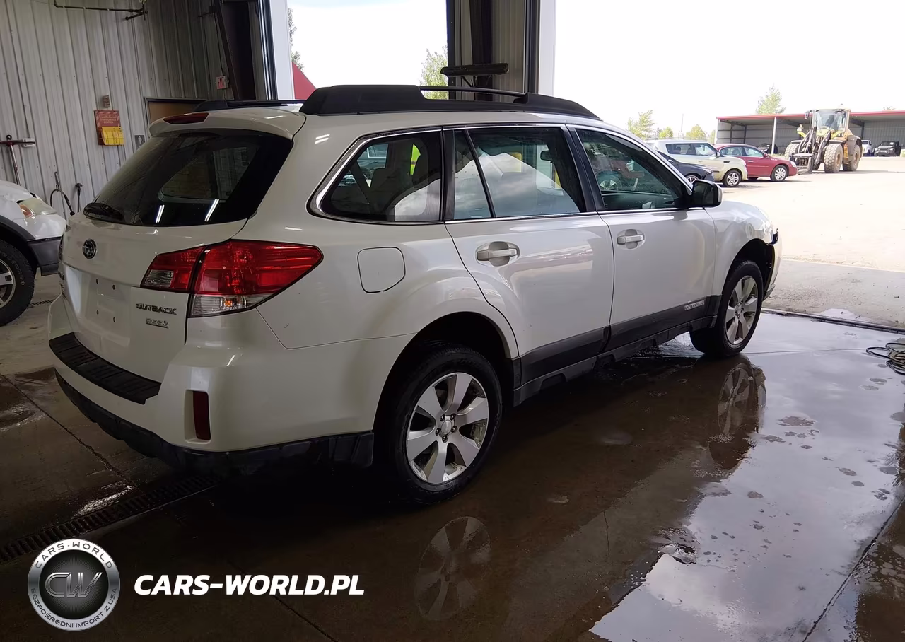 2012 Subaru Outback 2.5I VIN:4S4BRBAC8C3238728 - 4