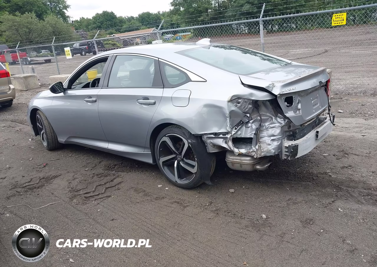 2018 Honda Accord Sport VIN:1HGCV1E30JA065693 - 3