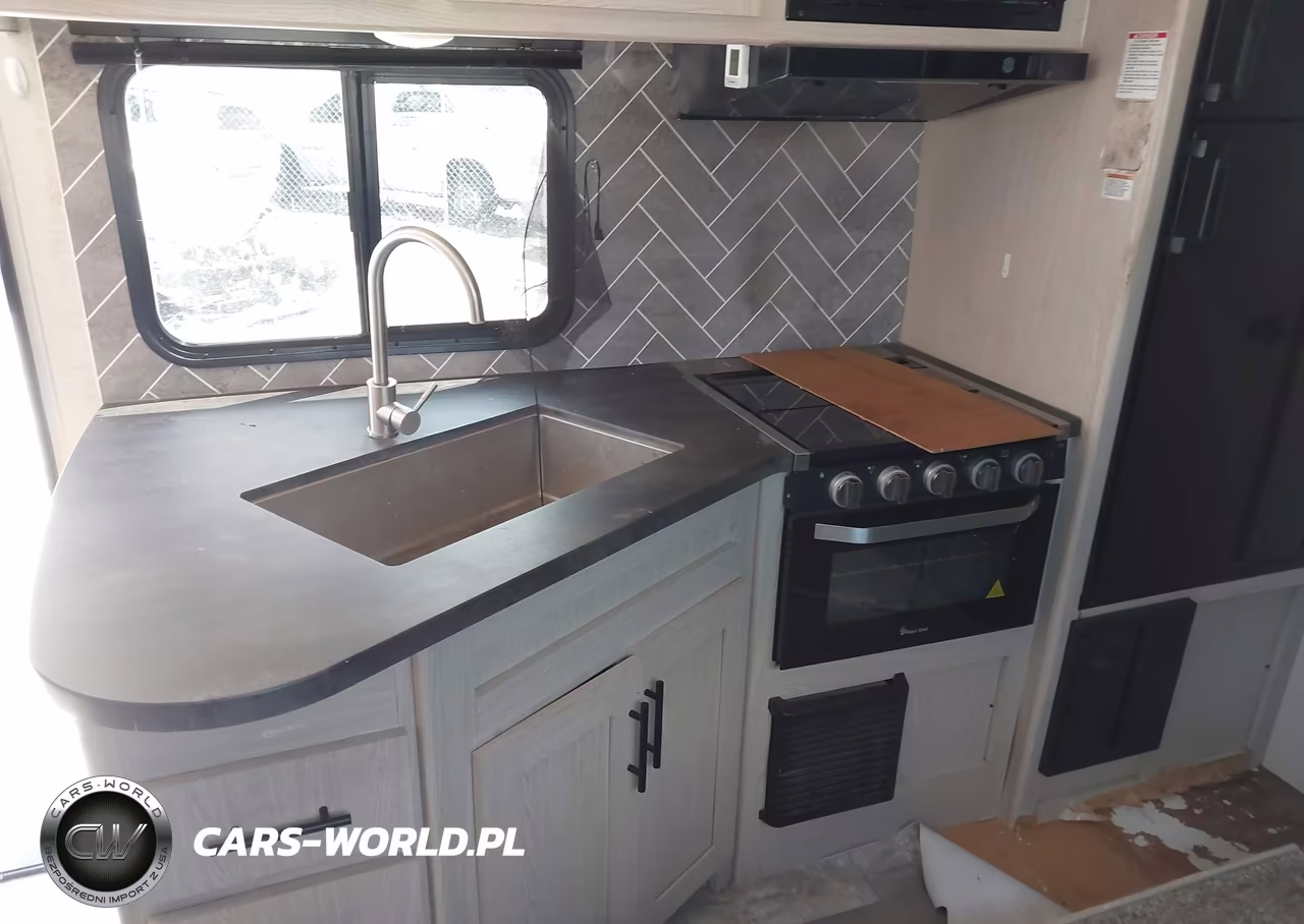 2023 Coachmen Travel VIN:5ZT2CXLB0PL015188 - 18