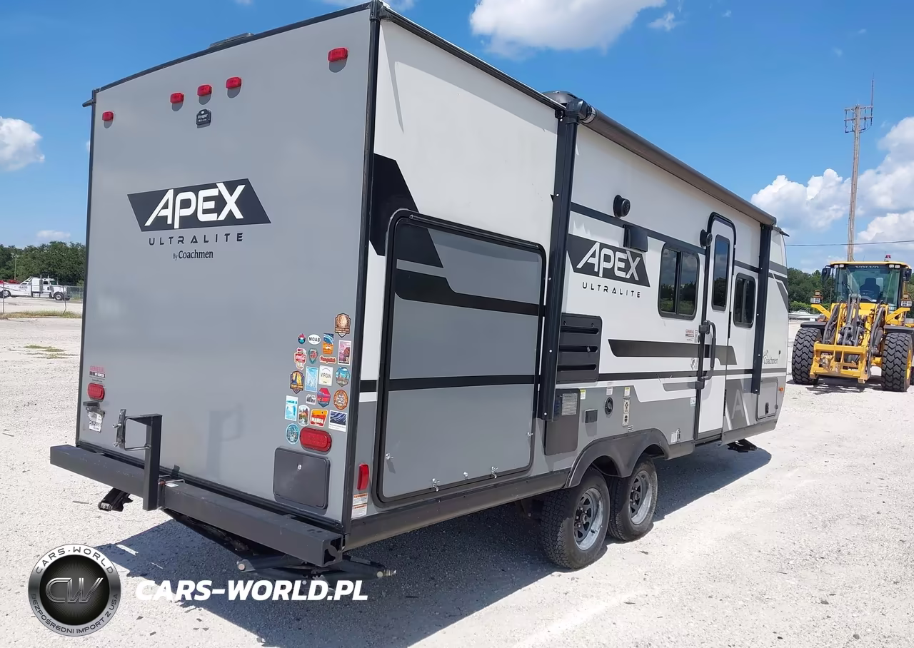 2023 Coachmen Travel VIN:5ZT2CXLB0PL015188 - 4