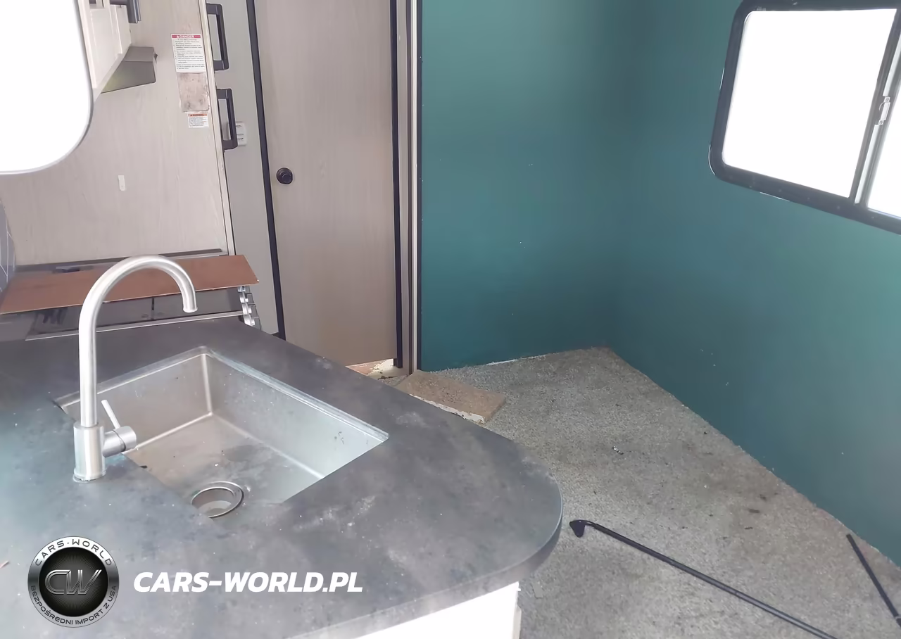 2023 Coachmen Travel VIN:5ZT2CXLB0PL015188 - 8