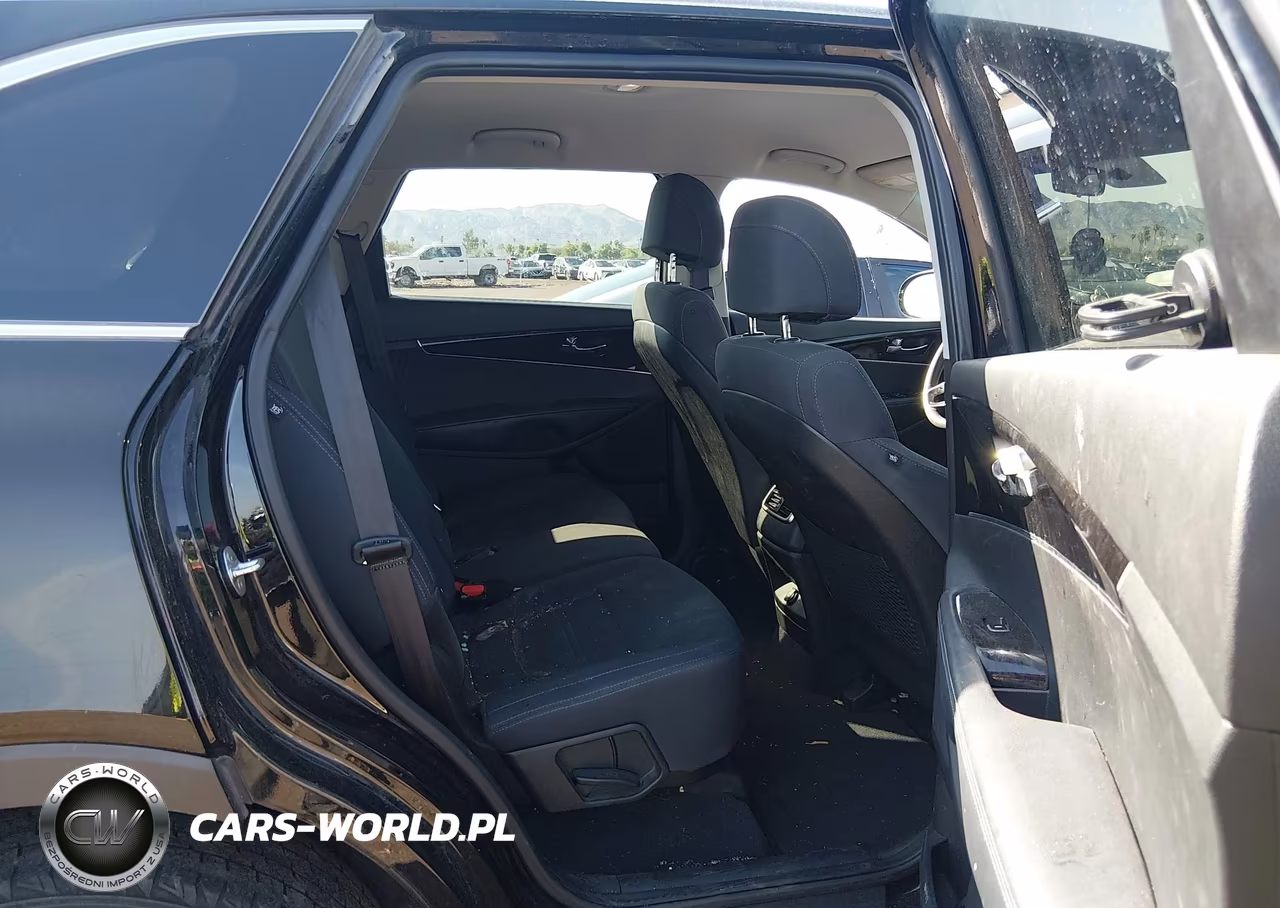 2017 Kia Sorento 2.4L L VIN:5XYPG4A32HG265437 - 8