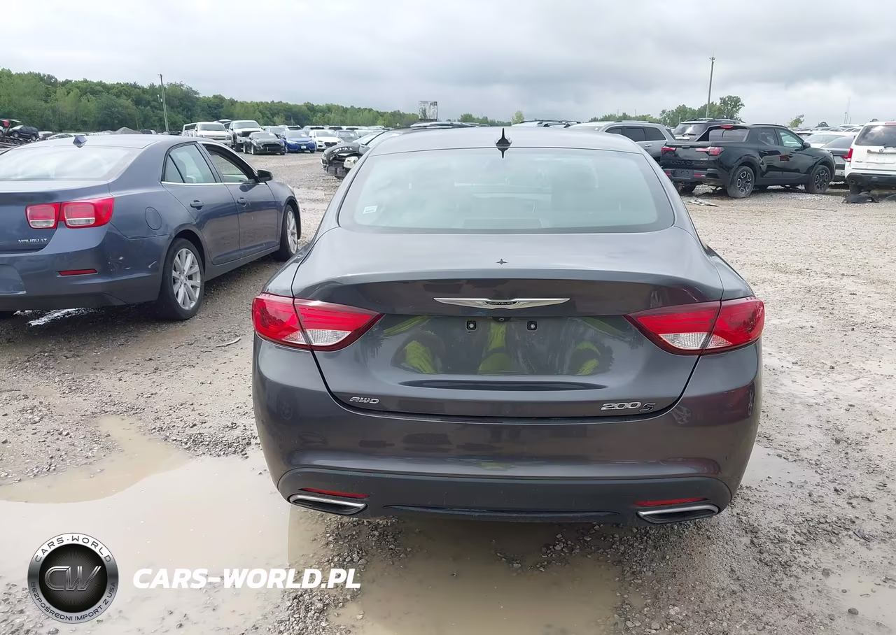 2015 Chrysler 200 S VIN:1C3CCCDG2FN627912 - 16