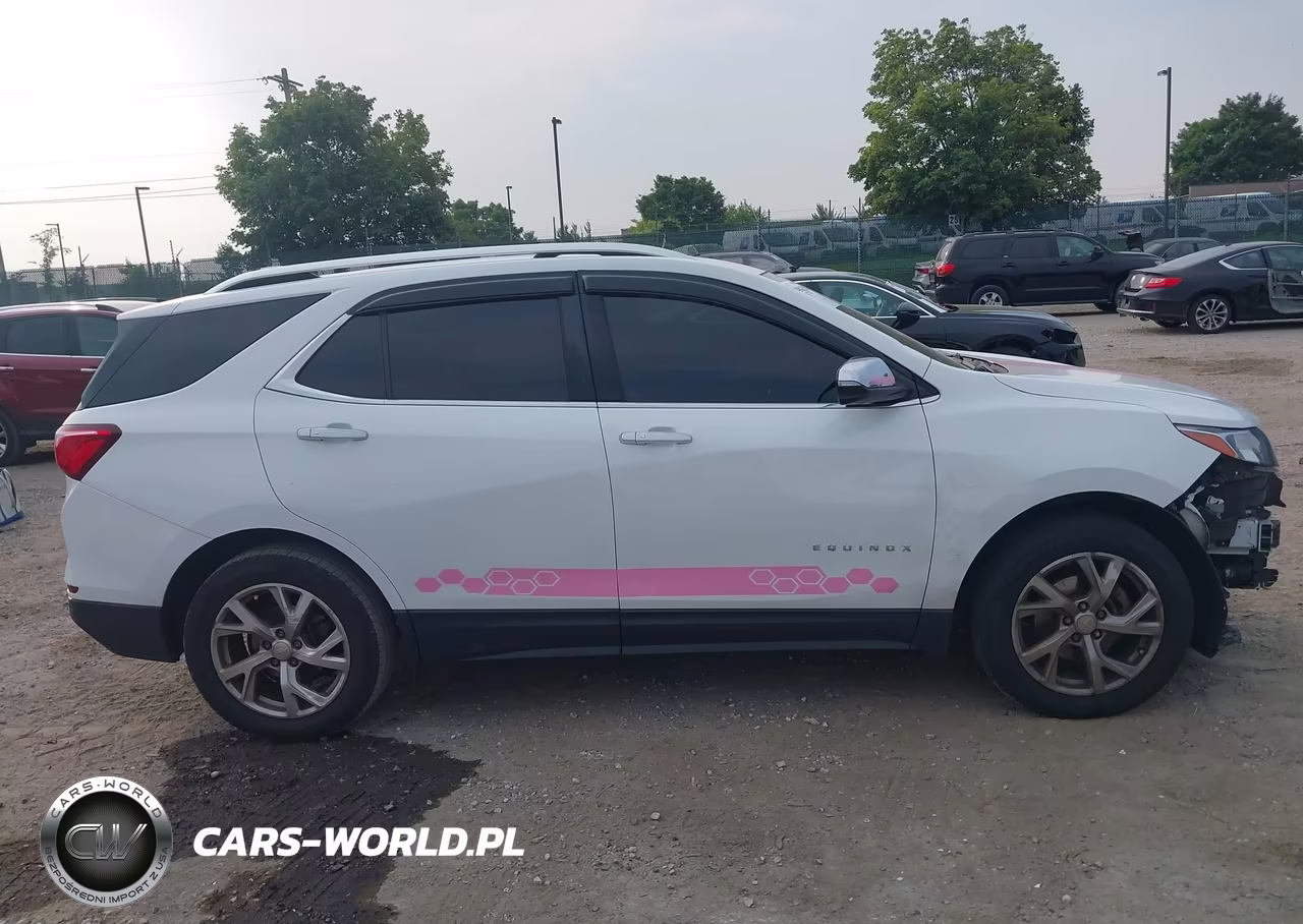 2018 Chevrolet Equinox Premier VIN:3GNAXVEV7JS589101 - 13