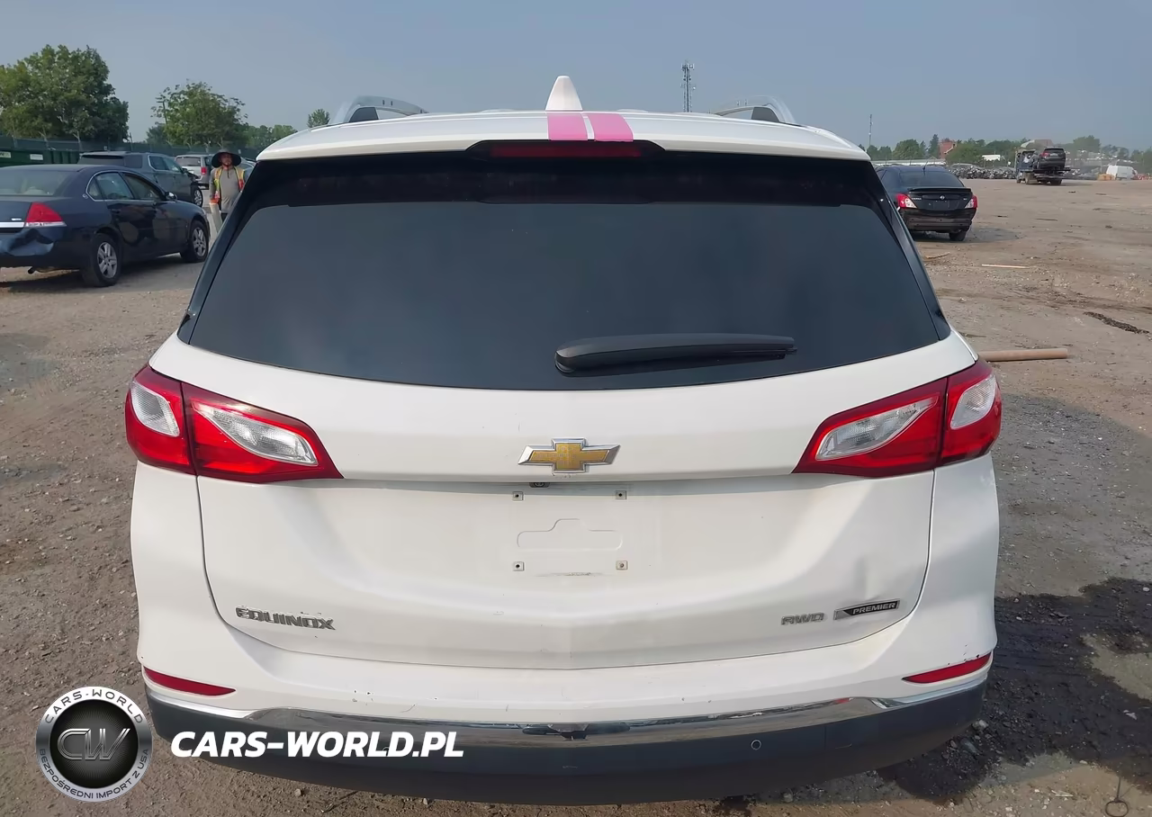 2018 Chevrolet Equinox Premier VIN:3GNAXVEV7JS589101 - 16