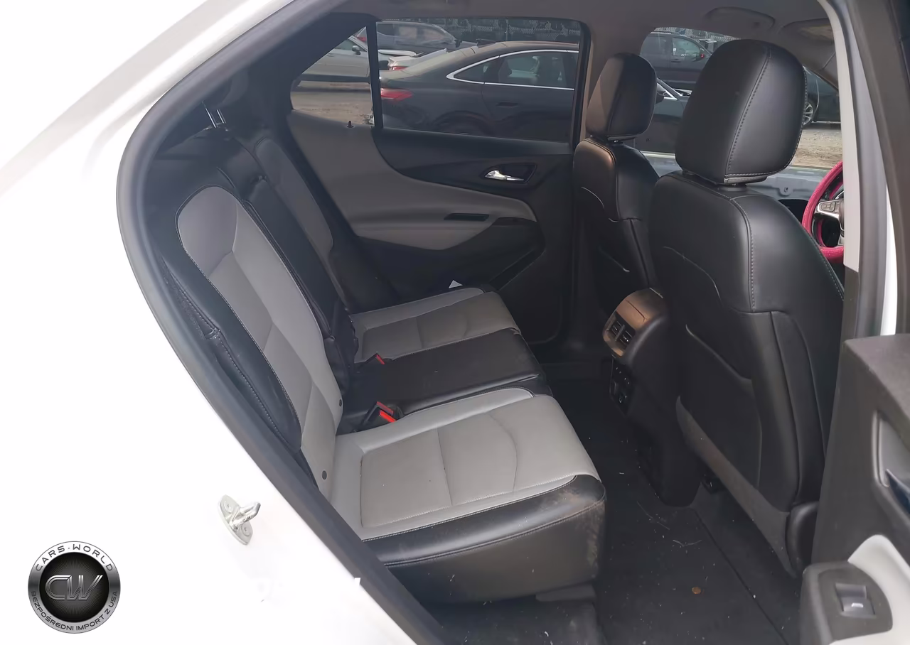 2018 Chevrolet Equinox Premier VIN:3GNAXVEV7JS589101 - 8