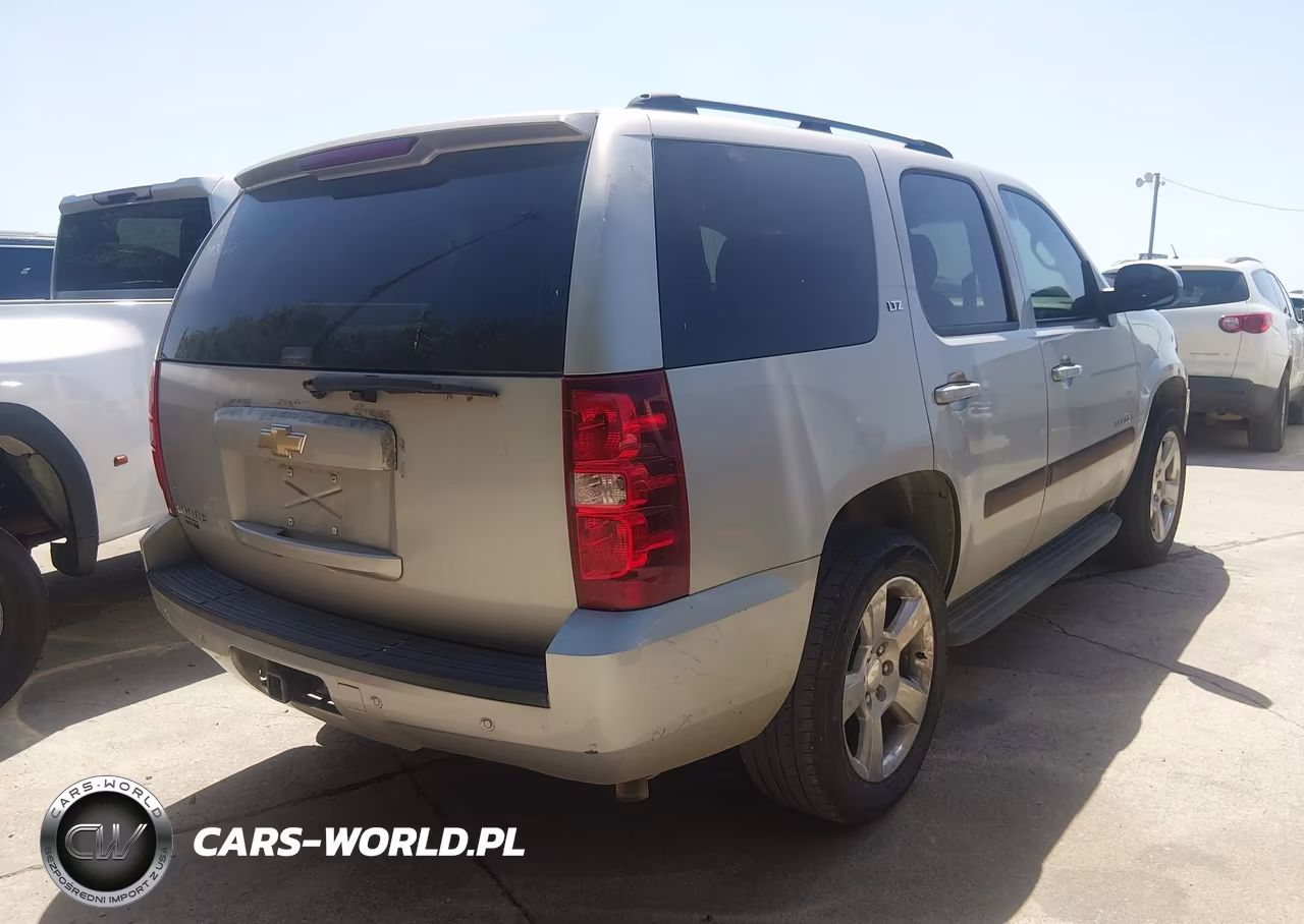 2007 Chevrolet Tahoe Ltz VIN:1GNFC13J17R103727 - 4