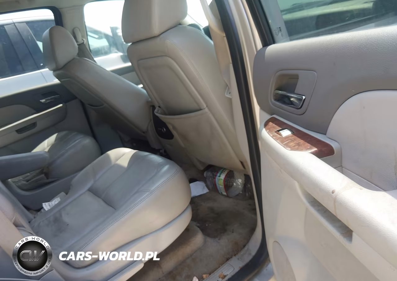 2007 Chevrolet Tahoe Ltz VIN:1GNFC13J17R103727 - 8