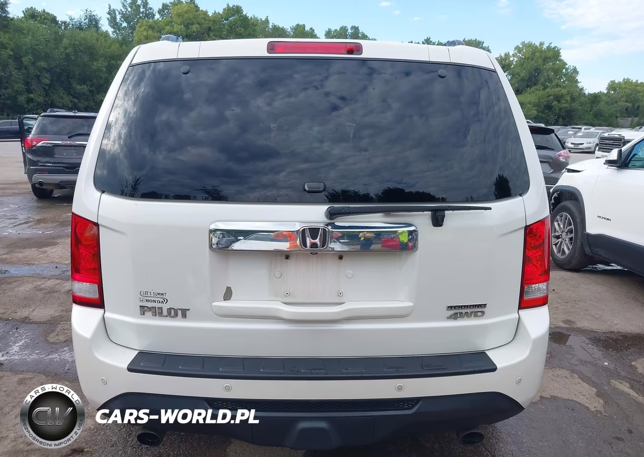 2015 Honda Pilot Touring VIN:5FNYF4H92FB066992 - 16