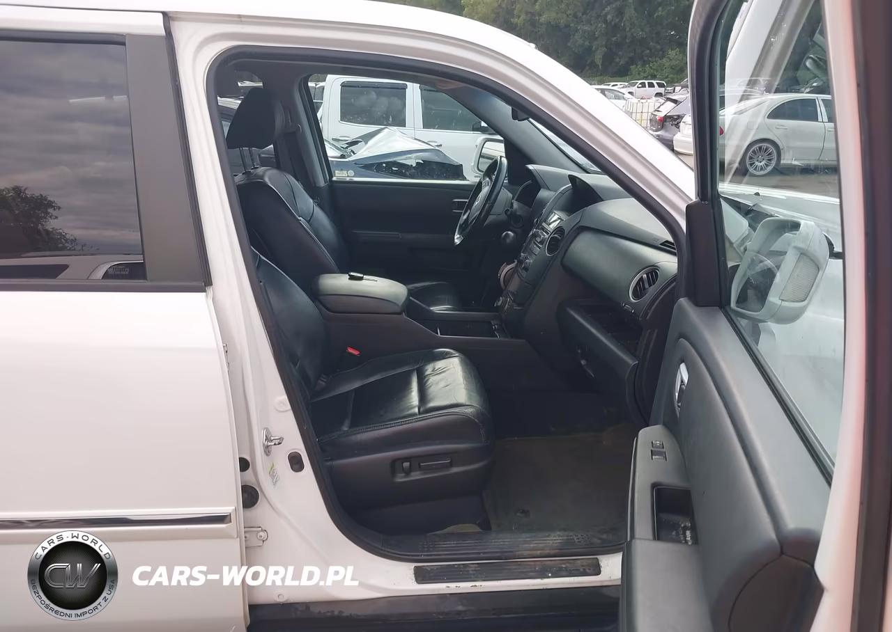 2015 Honda Pilot Touring VIN:5FNYF4H92FB066992 - 5