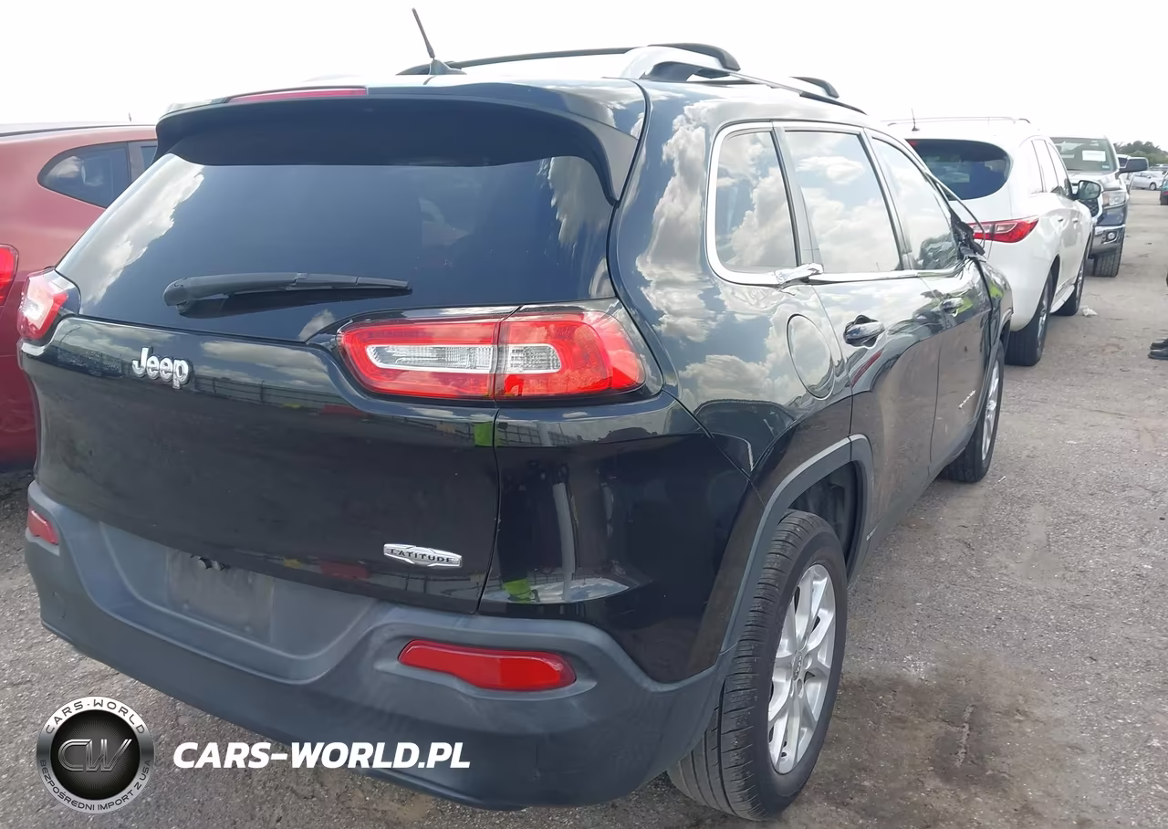 2014 Jeep Cherokee Latitude VIN:1C4PJLCB2EW171332 - 4
