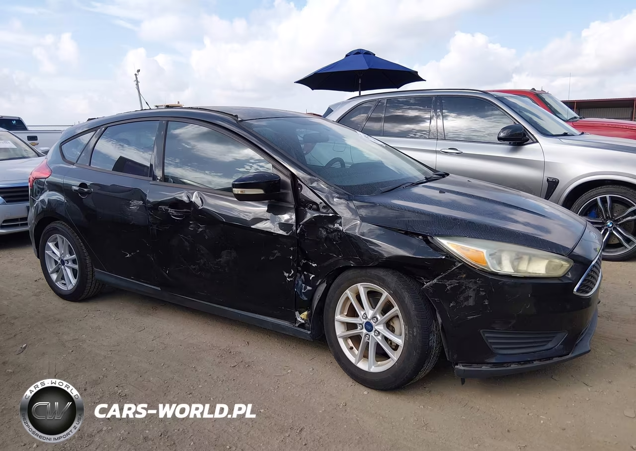 2015 Ford Focus Se VIN:1FADP3K28FL255358 - 13