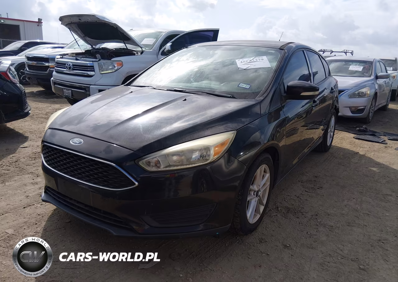 2015 Ford Focus Se VIN:1FADP3K28FL255358 - 2
