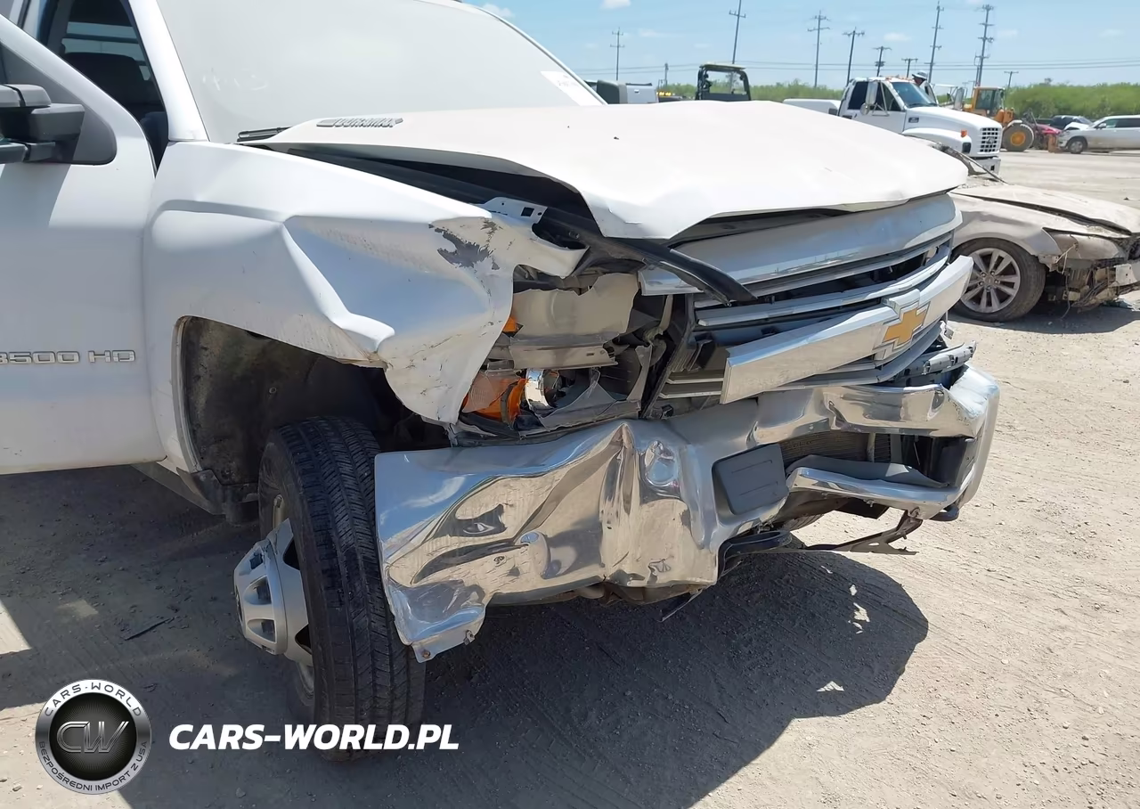 2015 Chevrolet Silverado 3500Hd Chassis Wt VIN:1GB4CYC80FF616638 - 11