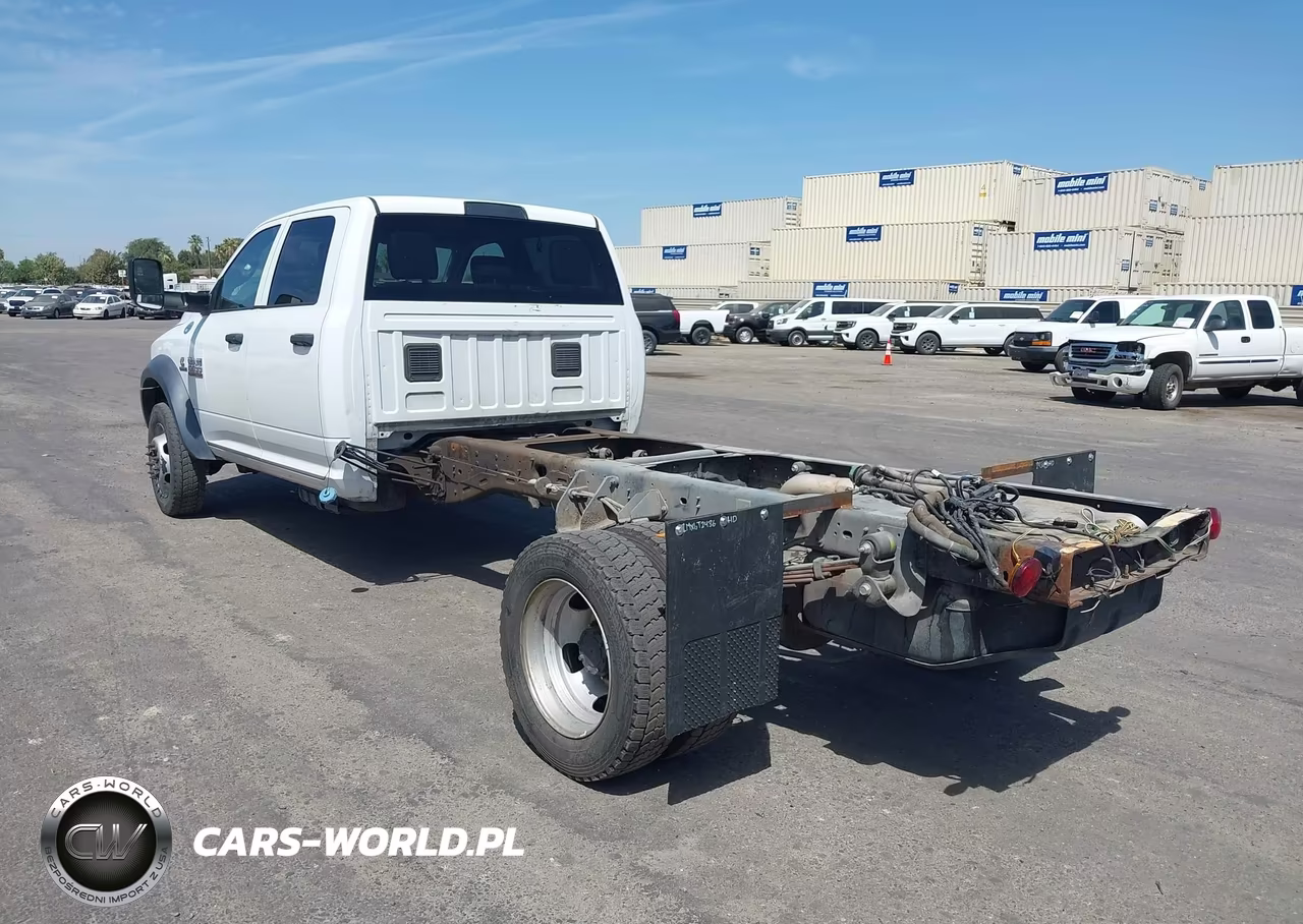 2013 Ram 5500 Chassis Tradesman-Slt-Laramie VIN:3C7WRNFL1DG583536 - 3