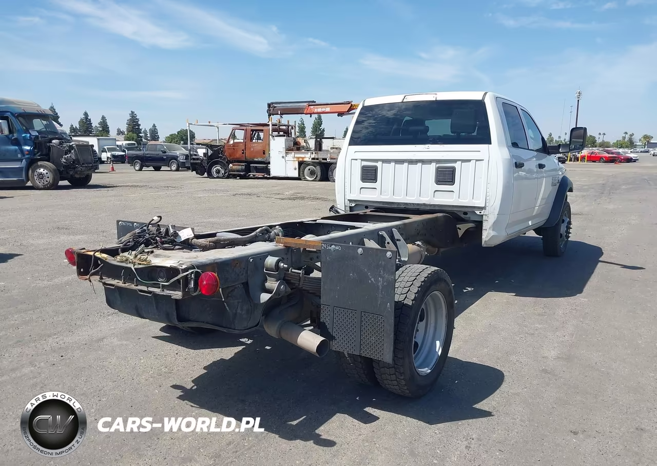 2013 Ram 5500 Chassis Tradesman-Slt-Laramie VIN:3C7WRNFL1DG583536 - 4