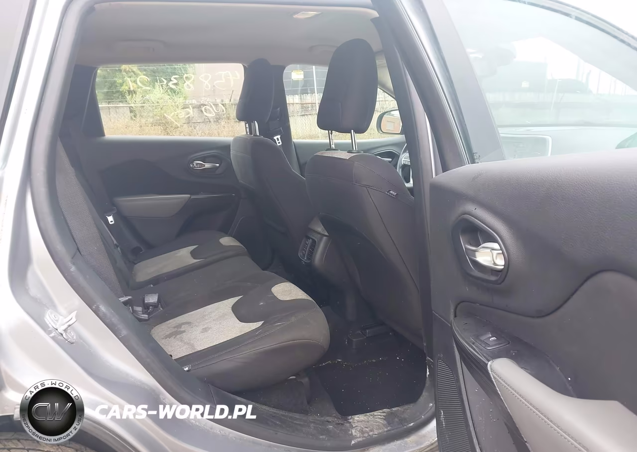 2014 Jeep Cherokee Sport VIN:1C4PJLAB6EW104459 - 8