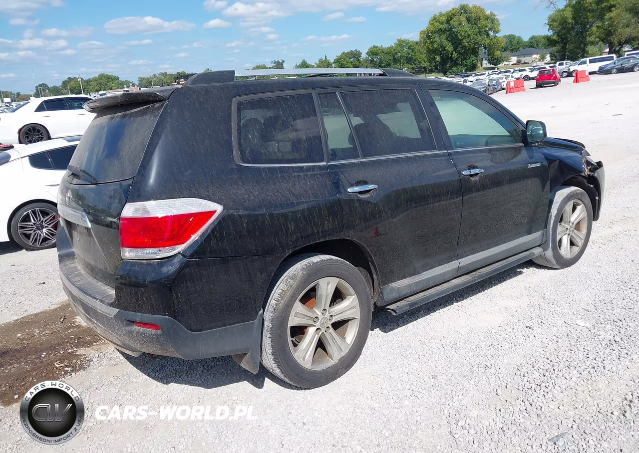 2011 Toyota Highlander Limited V6 VIN:5TDYK3EH9BS046049 - 4