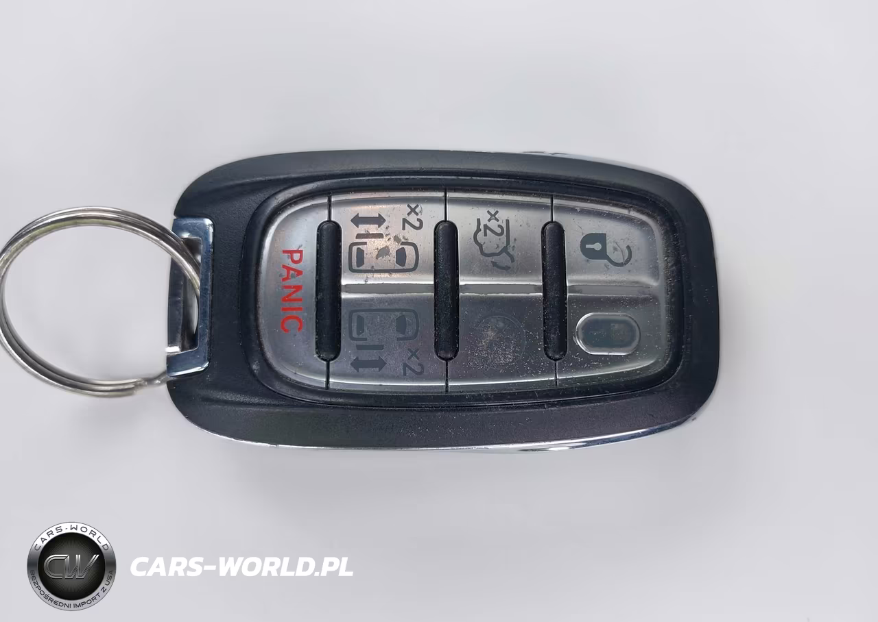 2020 Chrysler Pacifica Hybrid Limited VIN:2C4RC1N74LR270496 - 11