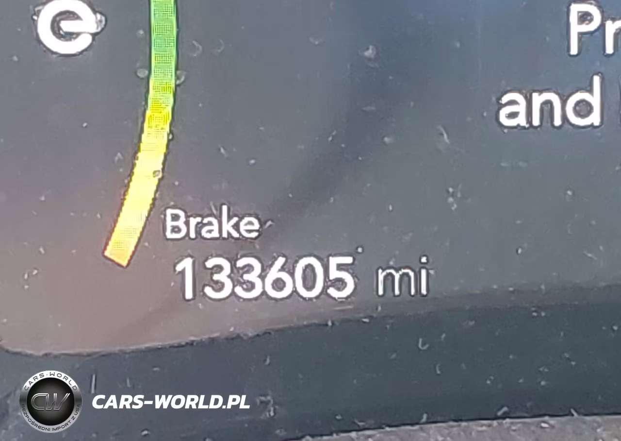 2020 Chrysler Pacifica Hybrid Limited VIN:2C4RC1N74LR270496 - 15