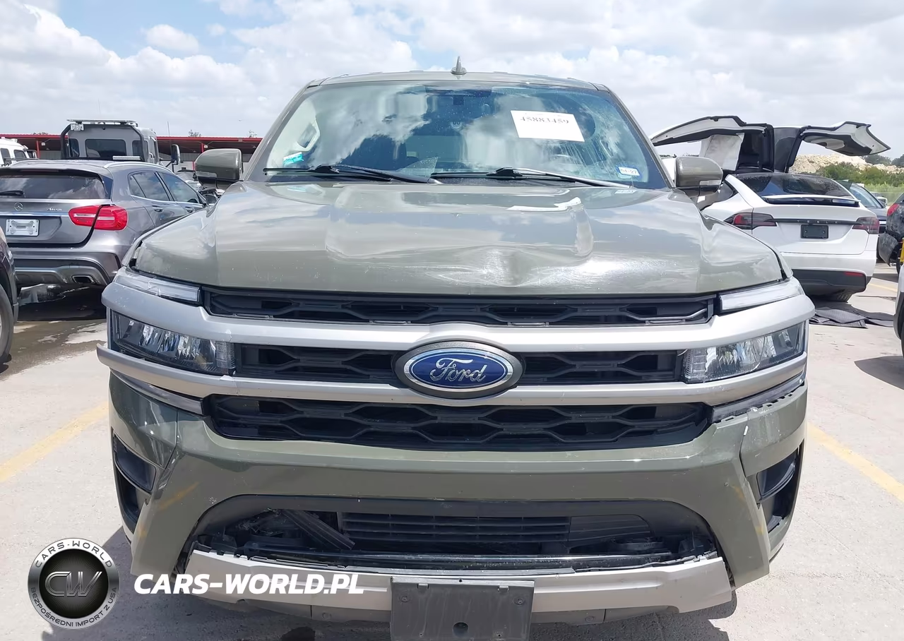 2024 Ford Expedition Xlt VIN:1FMJU1H86REA03229 - 12