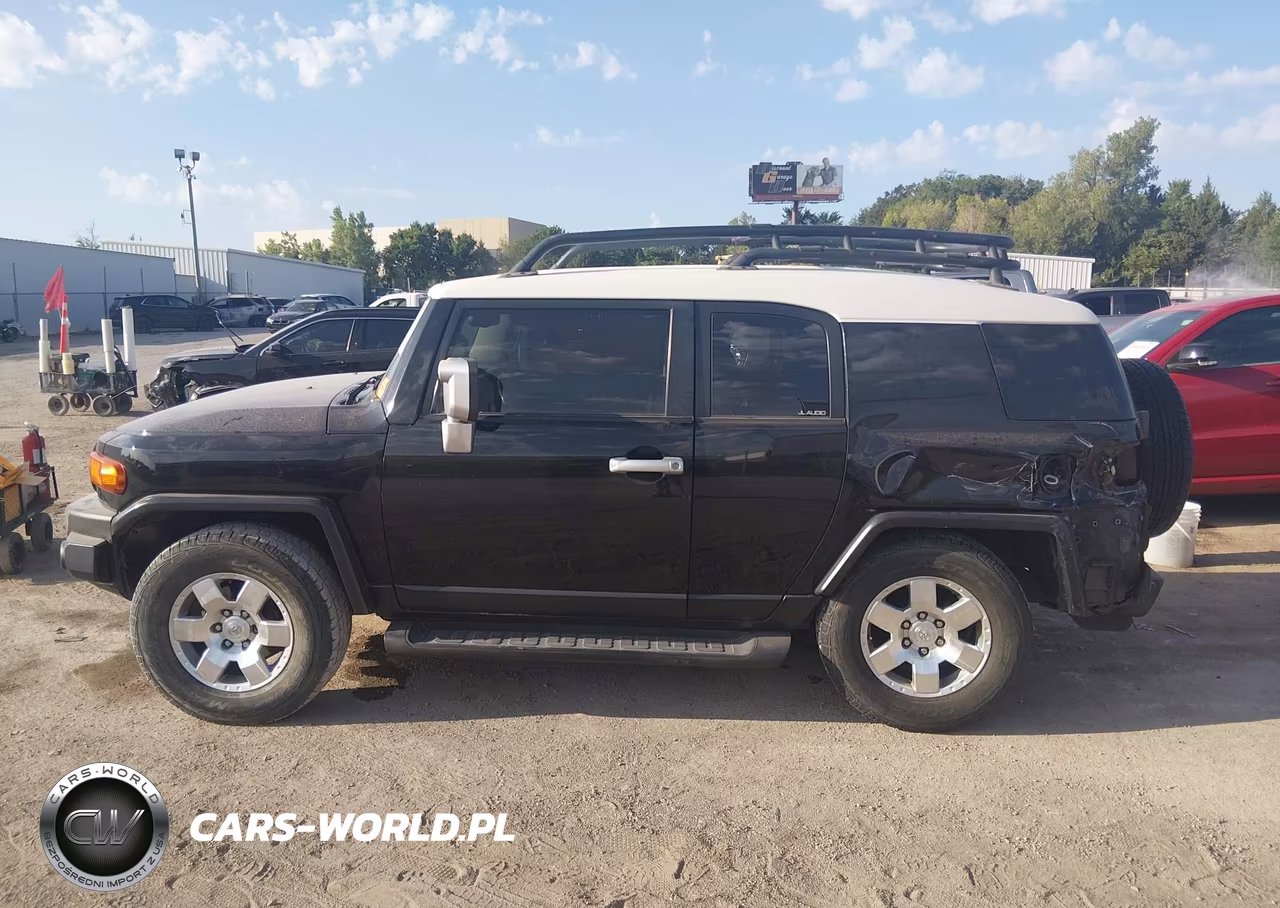 2011 Toyota Fj Cruiser VIN:JTEBU4BF8BK112845 - 14