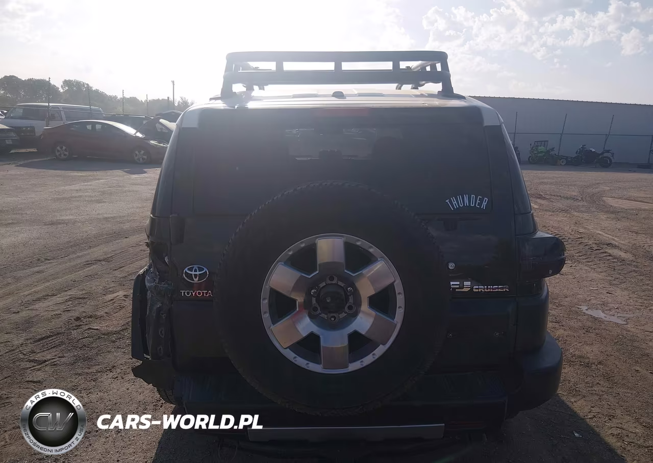 2011 Toyota Fj Cruiser VIN:JTEBU4BF8BK112845 - 16