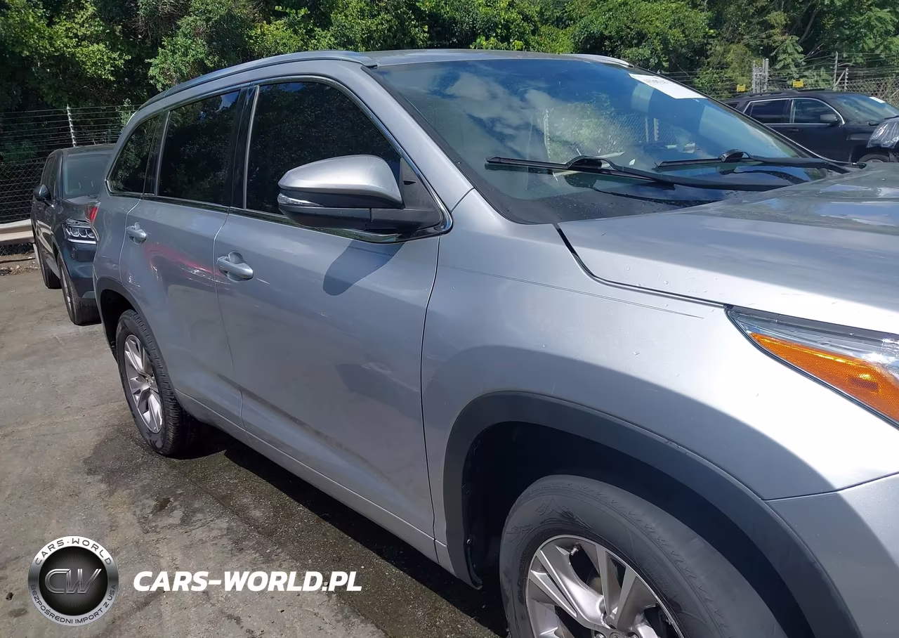 2015 Toyota Highlander Xle V6 VIN:5TDKKRFHXFS053458 - 14