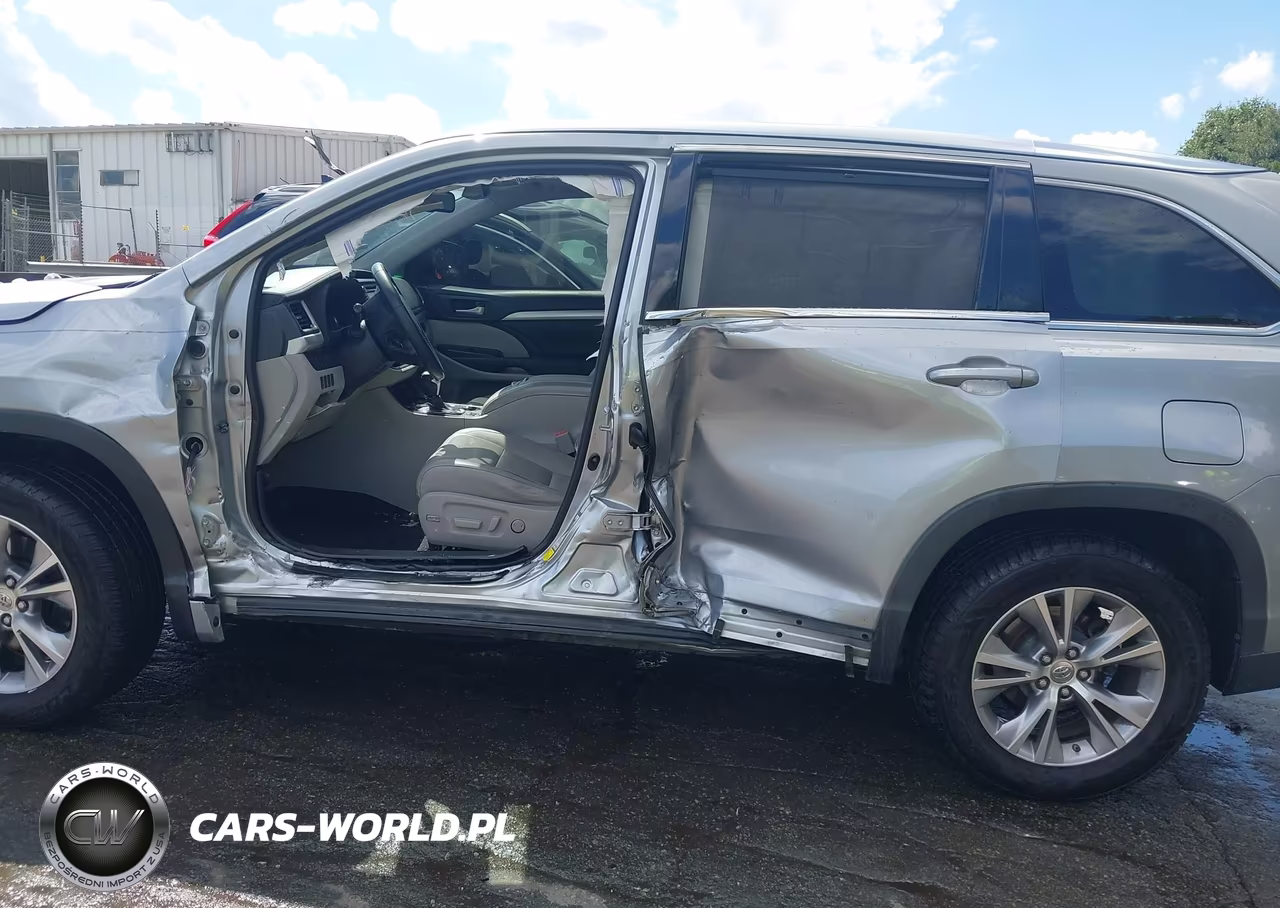2015 Toyota Highlander Xle V6 VIN:5TDKKRFHXFS053458 - 15