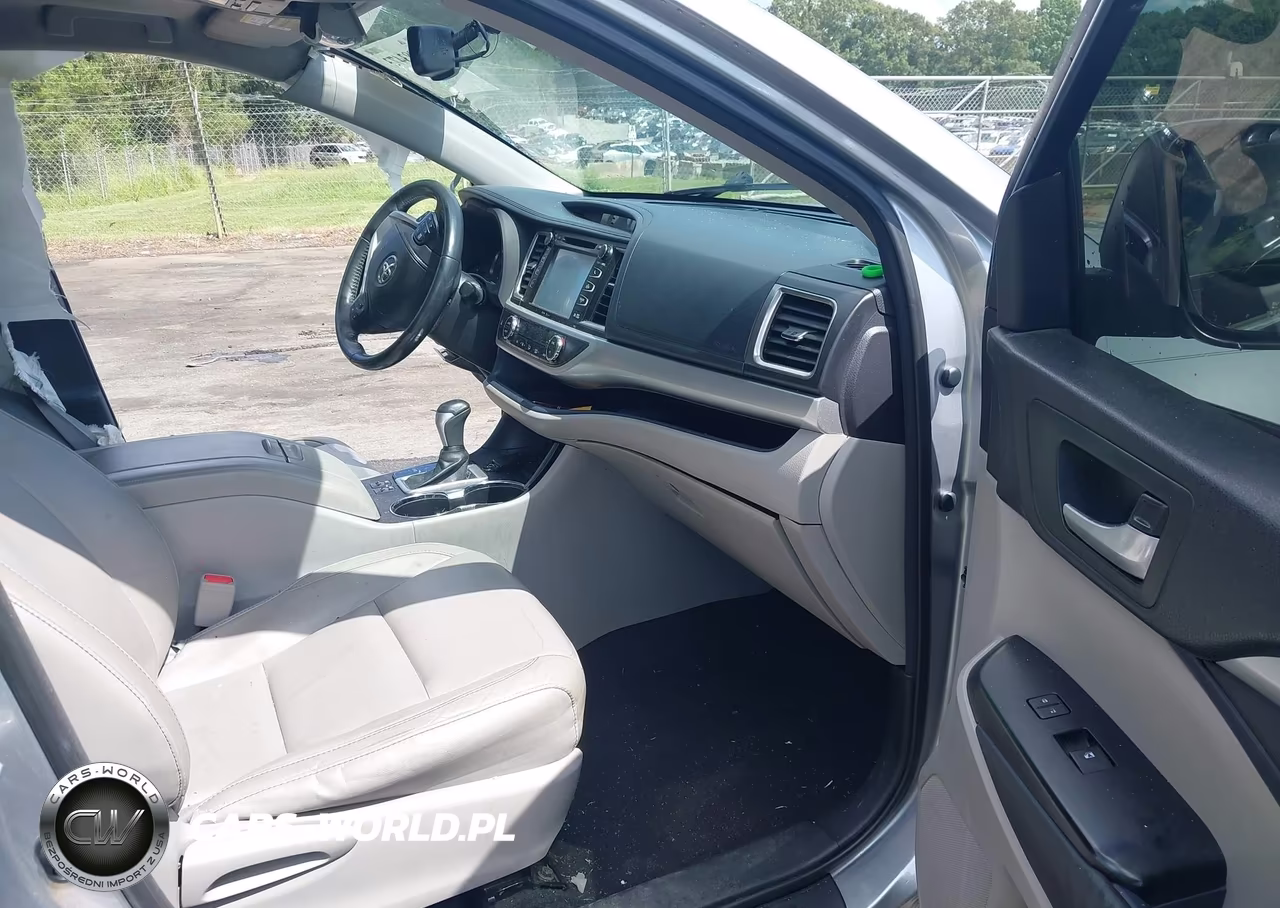 2015 Toyota Highlander Xle V6 VIN:5TDKKRFHXFS053458 - 5