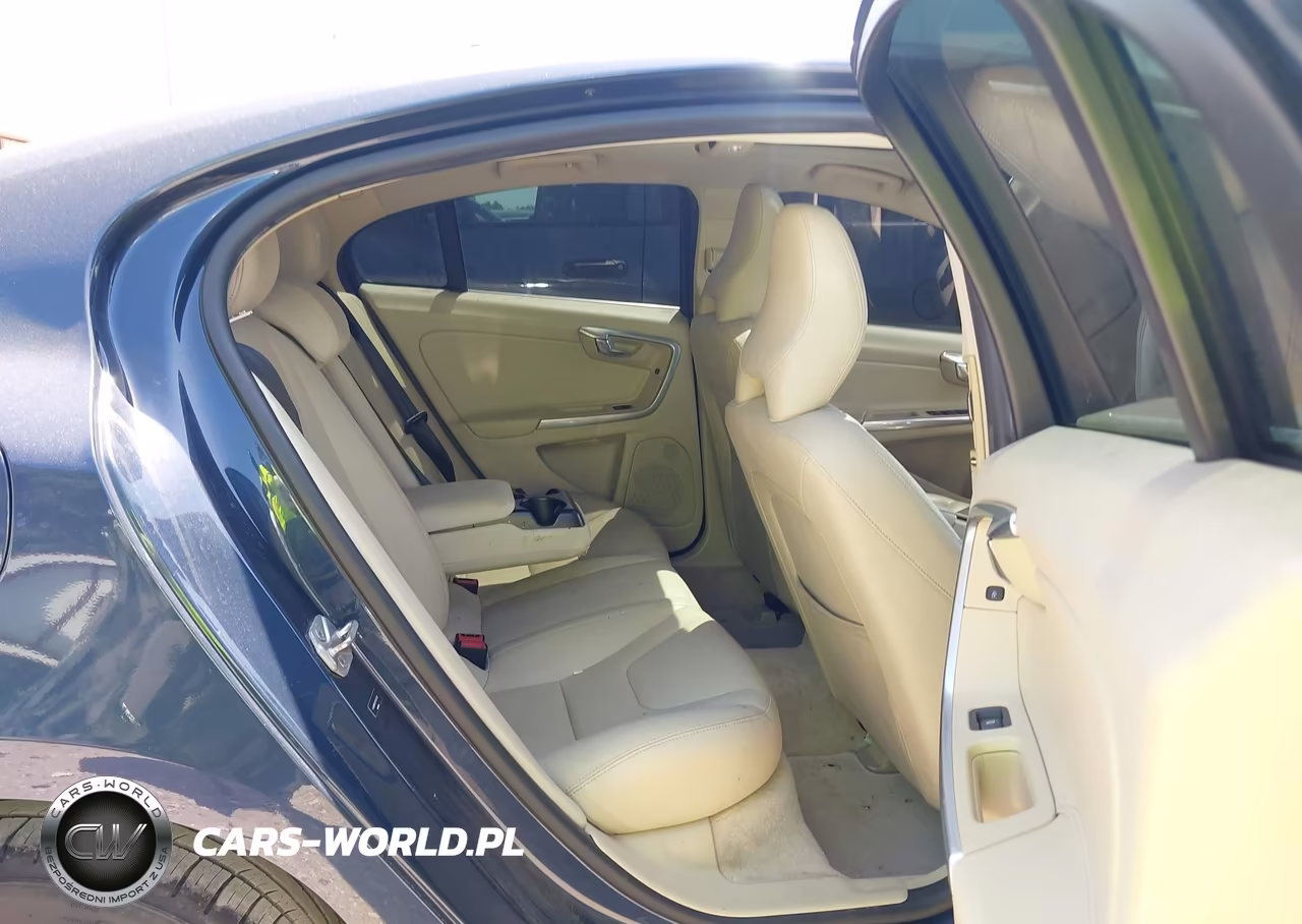 2015 Volvo S60 T5 Premier VIN:YV126MFK2F1337032 - 8