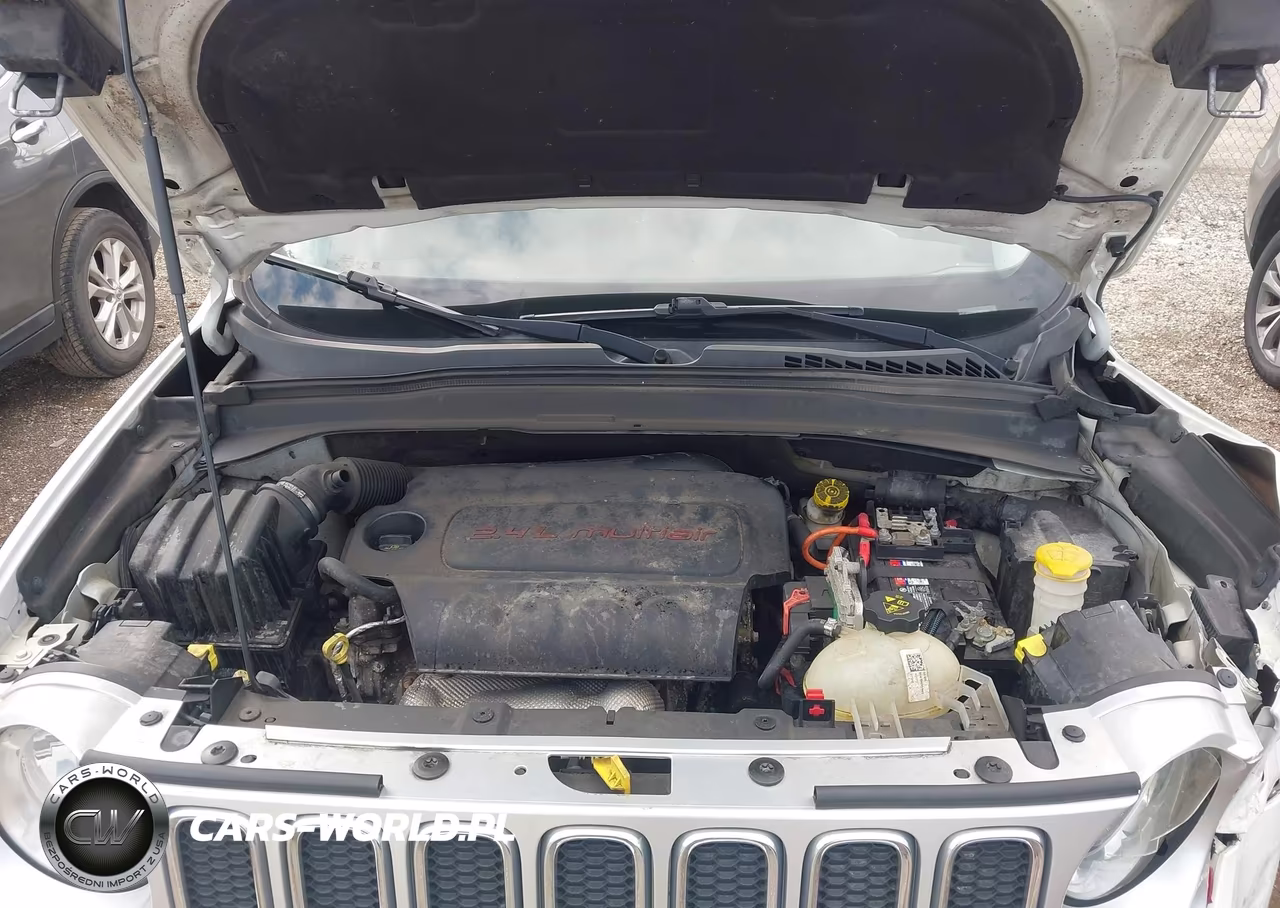 2015 Jeep Renegade Limited VIN:ZACCJBDT0FPB61087 - 10