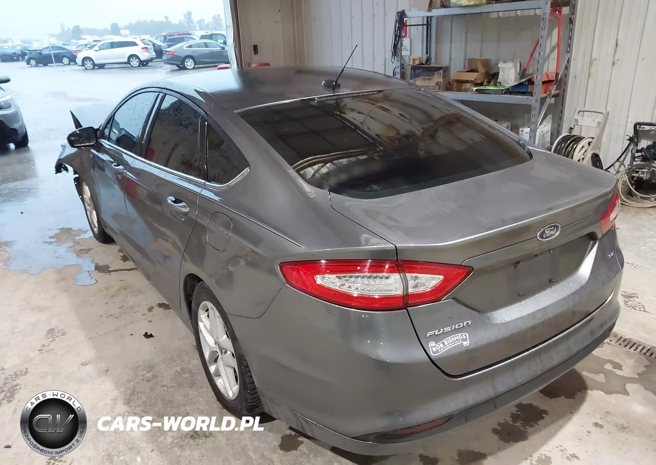 2014 Ford Fusion Se VIN:1FA6P0H7XE5402681 - 3