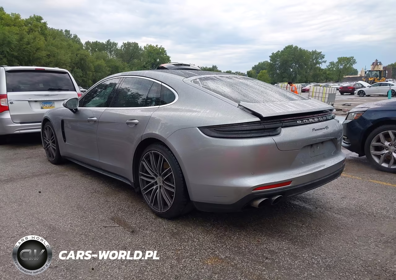 2018 Porsche Panamera 4S VIN:WP0AB2A78JL132090 - 3