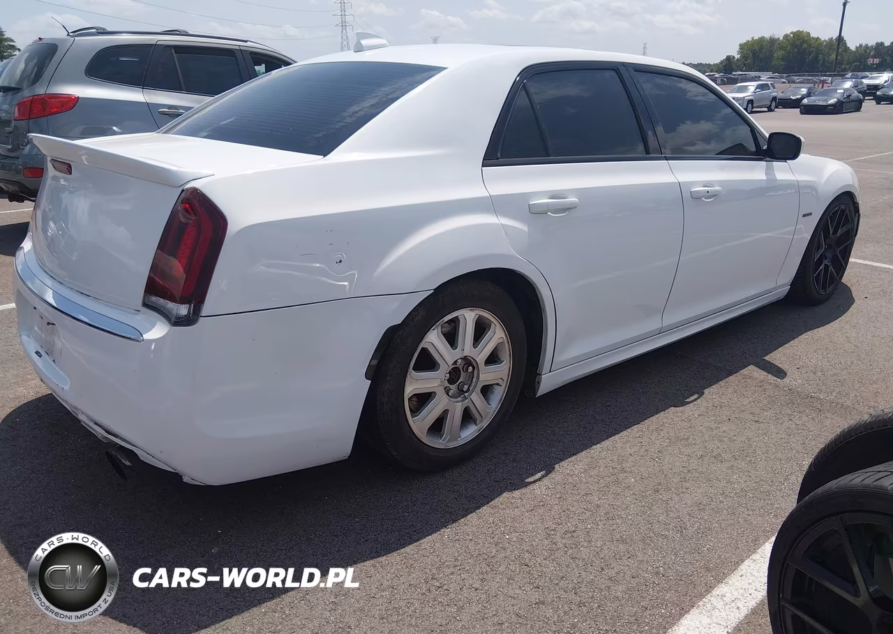 2020 Chrysler 300 300S VIN:2C3CCABT8LH217222 - 4
