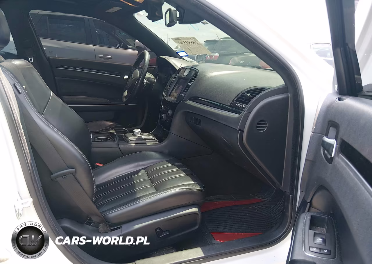 2020 Chrysler 300 300S VIN:2C3CCABT8LH217222 - 5