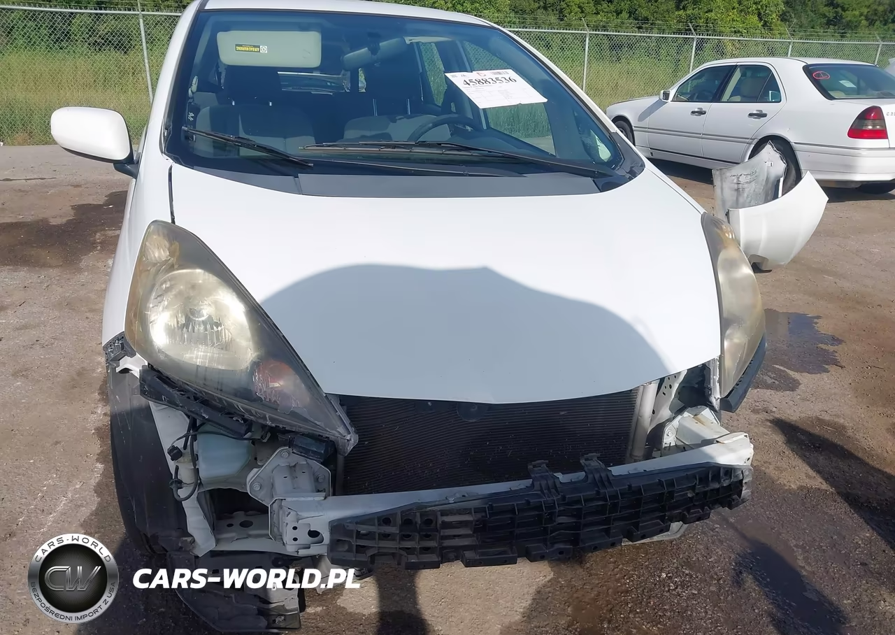2013 Honda Fit VIN:JHMGE8H35DC078659 - 13