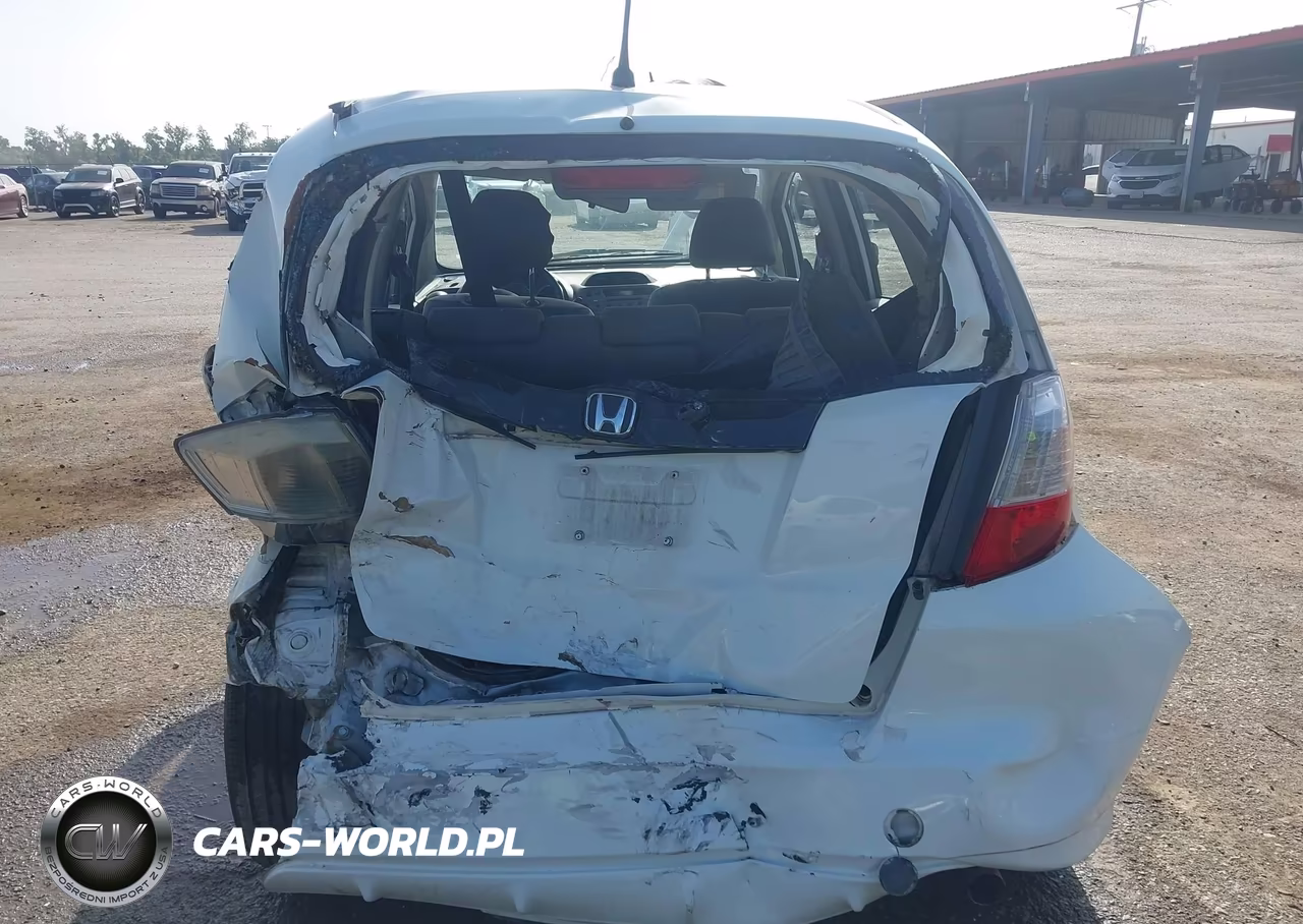 2013 Honda Fit VIN:JHMGE8H35DC078659 - 17