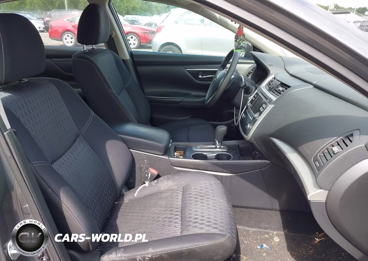 2017 Nissan Altima 2.5 S VIN:1N4AL3AP3HN331927 - 5