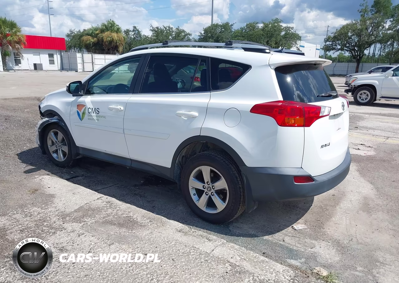 2015 Toyota Rav4 Xle VIN:2T3RFREV1FW247997 - 3