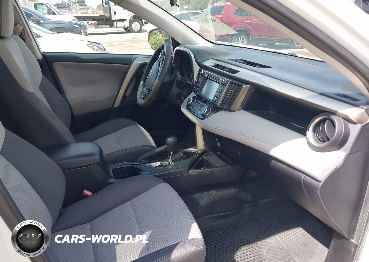 2015 Toyota Rav4 Xle VIN:2T3RFREV1FW247997 - 5