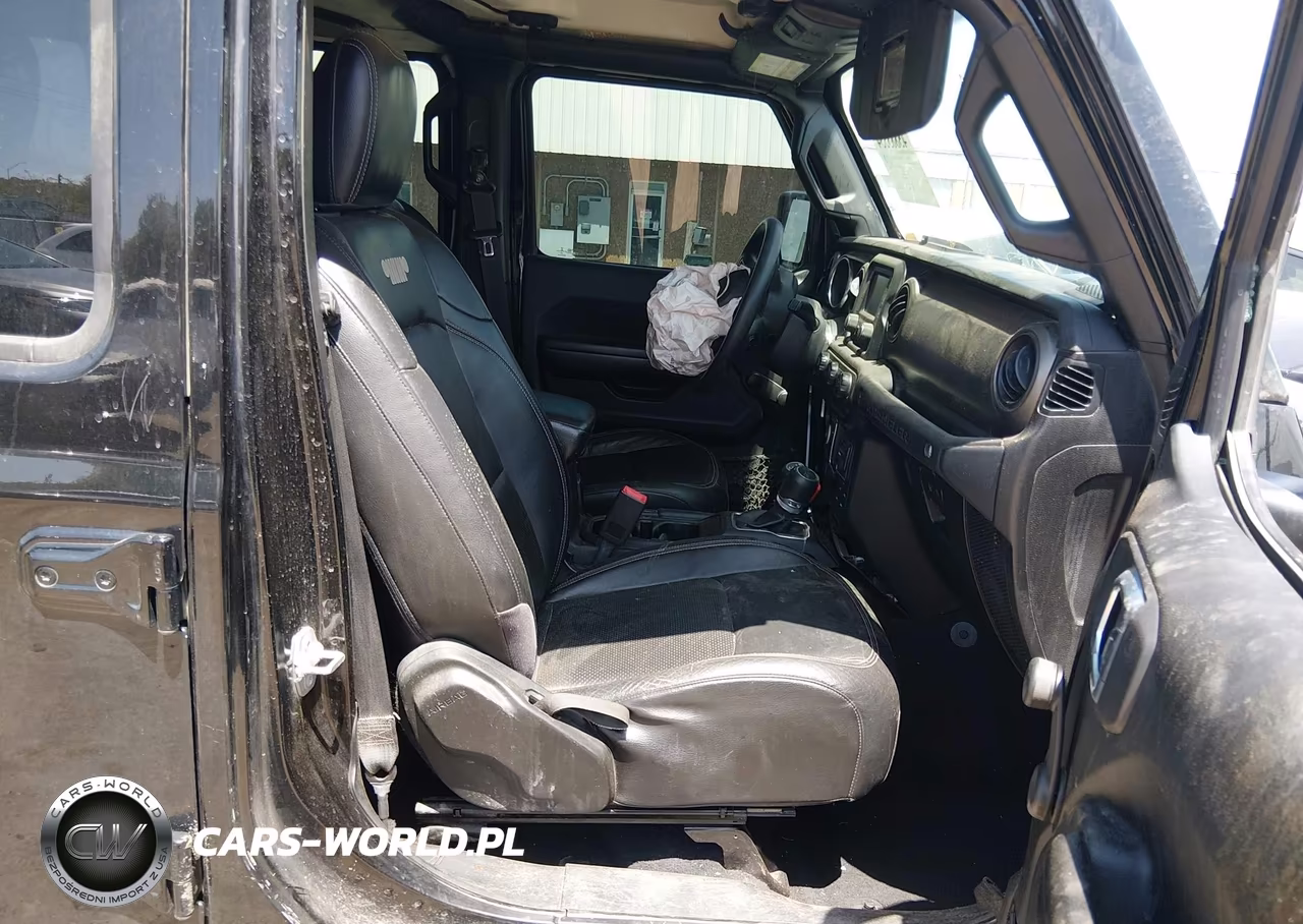 2018 Jeep Wrangler Unlimited Sport 4X4 VIN:1C4HJXDN1JW264633 - 5
