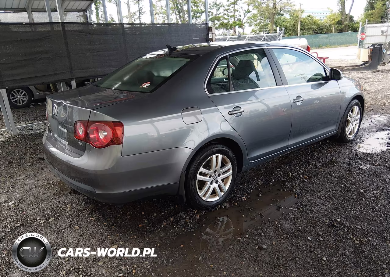 2010 Volkswagen Jetta Tdi VIN:3VWRL7AJ1AM181300 - 4