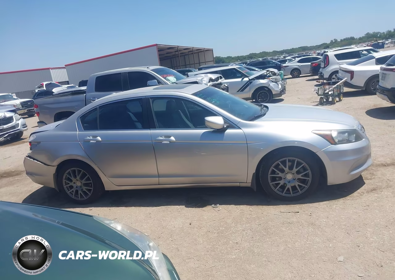 2011 Honda Accord Exl VIN:1HGCP2F80BA100213 - 13