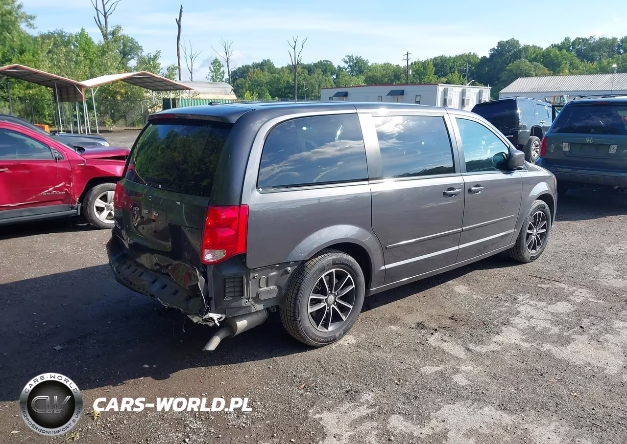 2017 Dodge Grand Caravan Se Plus VIN:2C4RDGBG0HR548810 - 4
