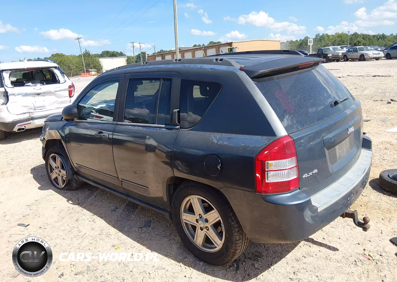 2008 Jeep Compass Sport VIN:1J8FF47W98D666524 - 3