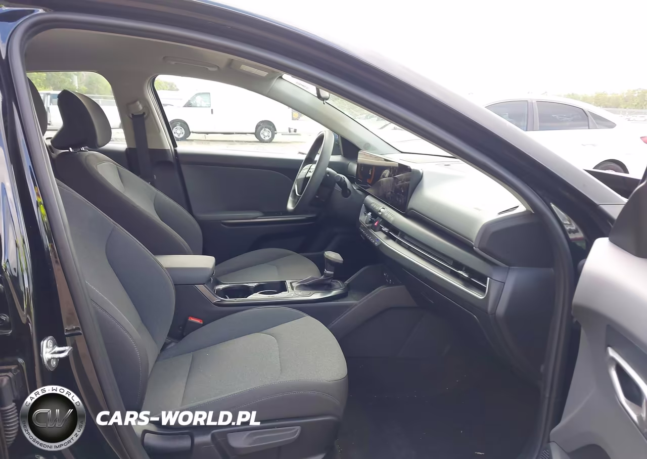 2025 Kia K4 Lxs VIN:3KPFT4DE7SE104719 - 5