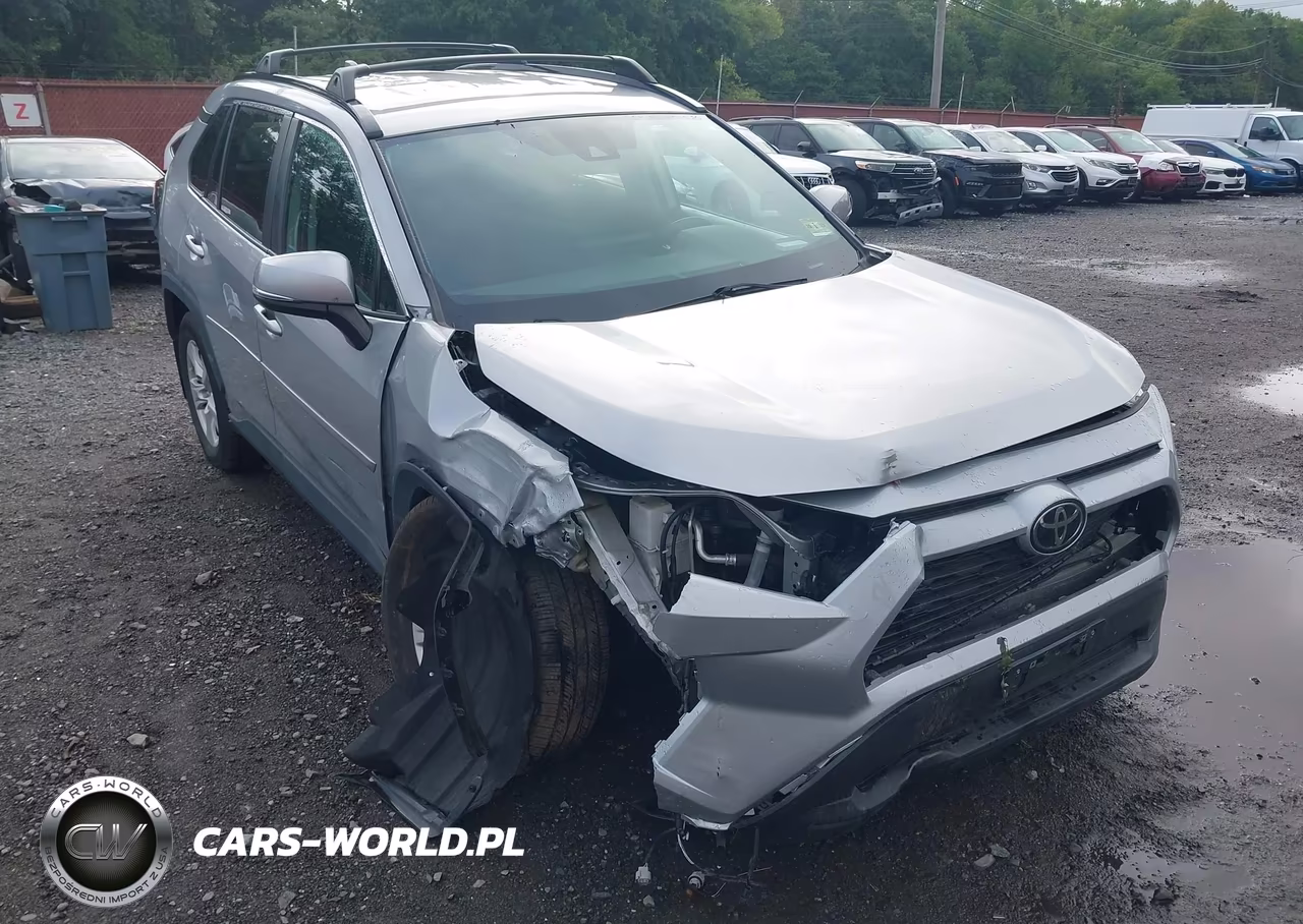 2021 Toyota Rav4 Xle VIN:2T3P1RFV5MW171668 - 17
